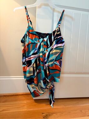 MAGICSUIT NWT COLOR ABSTRACT MULTI COLOR SIZE 16